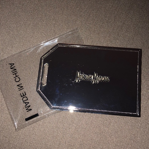Neiman Marcus brand store cue silver tag new collectible designer accessory - Picture 3 of 4